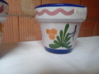2 Maceteros de Cerámica Decorados