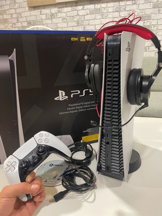 PS5 Edición Digital + FIFA 22