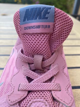 Deportivas Nike rosas talla 34