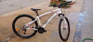 Bicicleta Rockrider 100 Blanca
