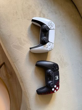 Playstation 5 Edición Spiderman con dos mandos