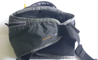 Riñonera con varios compartimientos