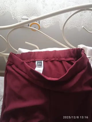 Traje pantalón y chaleco rojo