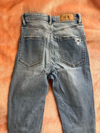 Vaqueros Stradivarius Talla 34