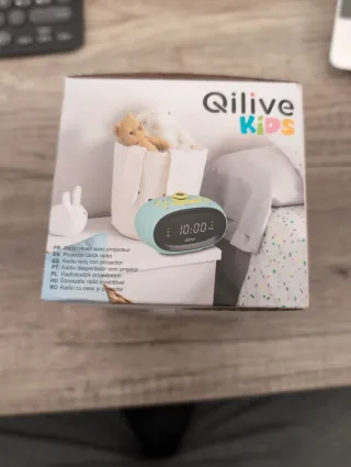 Radio despertador infantil Qilive con proyector