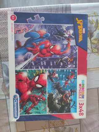 Pack 5 Puzzles Spiderman y Avengers