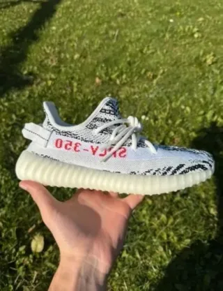 Adidas Yeezy Boost 350 V2 Zebra Talla 36