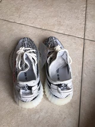 Adidas Yeezy Boost 350 V2 Zebra Talla 37