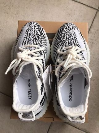 Adidas Yeezy Boost 350 V2 Zebra Talla 37