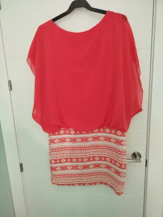 Vestido estampado coral y blanco