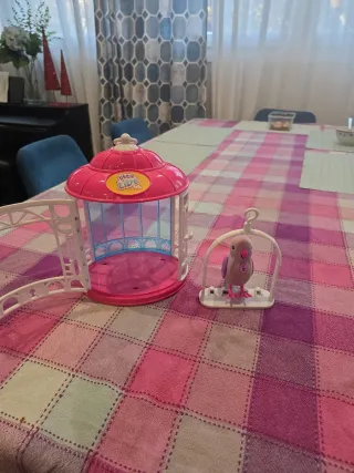 Pájaro con Jaula Juguete pero le falta una llave