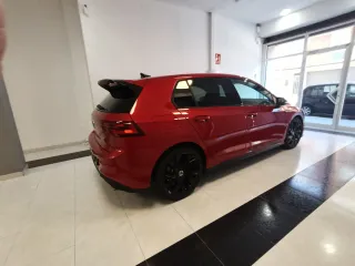 Volkswagen Golf 2024