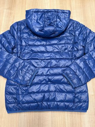 Anorak Only chica azul con interior rojo