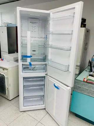 Nevera Combi Gorenje 2m Nueva con tara