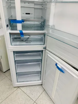 Nevera Combi Gorenje 2m Nueva con tara