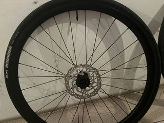 Se venden Ruedas Gravel GR700 TLR.