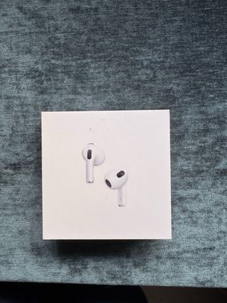 AirPods 3 Apple