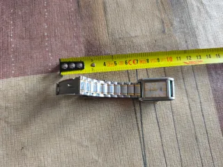 Reloj Casio Mujer Dorado y Plateado