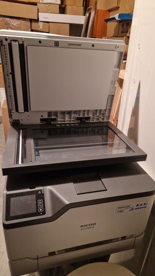 Stampante multifunzione Ricoh M C240FW laser a colori