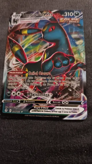 Carta Pokémon Umbreon VMAX 095/203