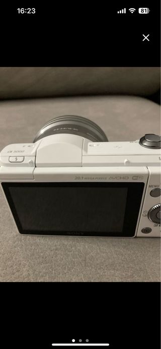 Cámara Sony Alpha a5000 Blanca + Objetivo 16-50 mm