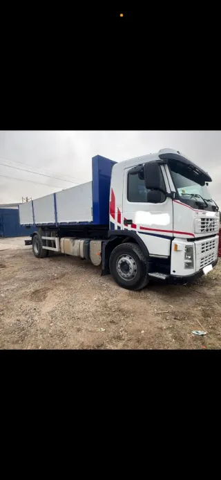 Camión Multilift Volvo