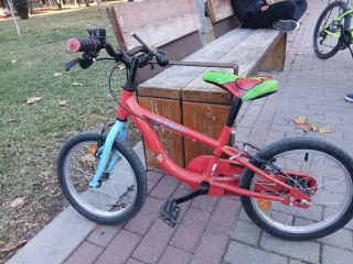 Bici infantil roja