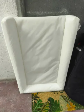 Cambiador Bebé Ikea VADRA