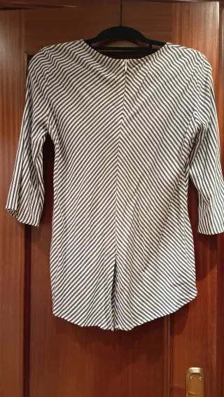 Blusa Zara Rayas Blanco y Azul