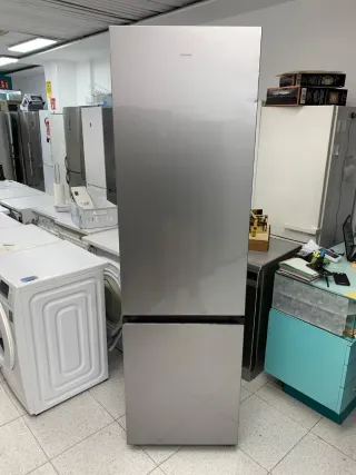 Nevera Combi Samsung 2m Nueva con tara