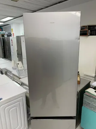 Nevera Combi Samsung 2m Nueva con tara