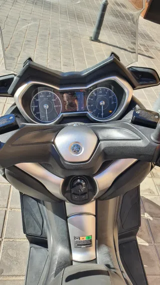 Yamaha XMAX 300 Azul Oscuro