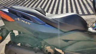 Yamaha XMAX 300 Azul Oscuro