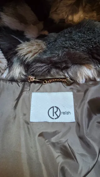 Piumino Relish con cappuccio e pelliccia