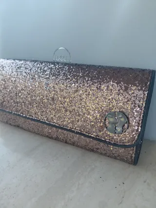 Bolso de mano brillante bronce