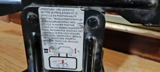 Gato mecánico para coche