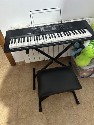 Teclado Alexis 300 Tones