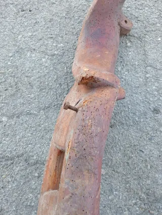 Yugo de madera antiguo