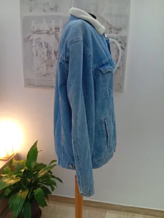 Chaqueta vaquera con forro de borrego