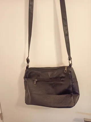 Bolso cuero sintético negro original