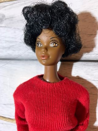 Barbie Ebony 1293 Mattel 1980/ vestito #2301 1985
