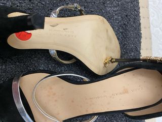 Sandalias Zara negras y plateadas con pedrería