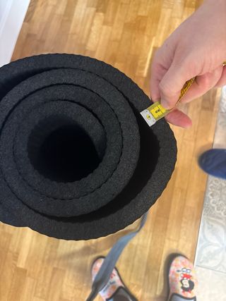 Esterilla de pilates negra con correas