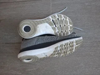 Tenis Under Armour Gris Talla 36.5