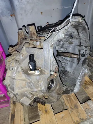 Caja de cambios Renault Trafic Vivaro Primastar