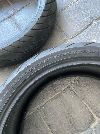Neumático Metzeler Roadtec Z8 180/55 ZR17