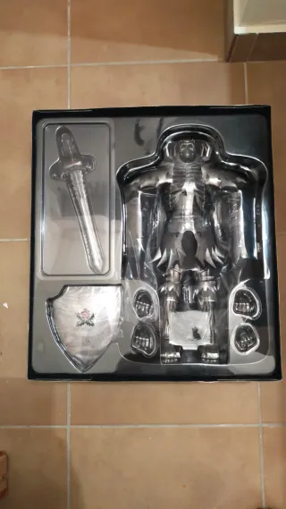 Threezero Skull Knight(Berserk)