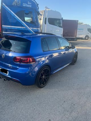 Volkswagen Golf R