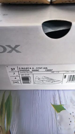 ♨️ Zapatillas Geox Blancas y Plateadas Talla 37