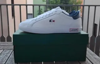 Zapatillas Lacoste Blancas y Azul Marino